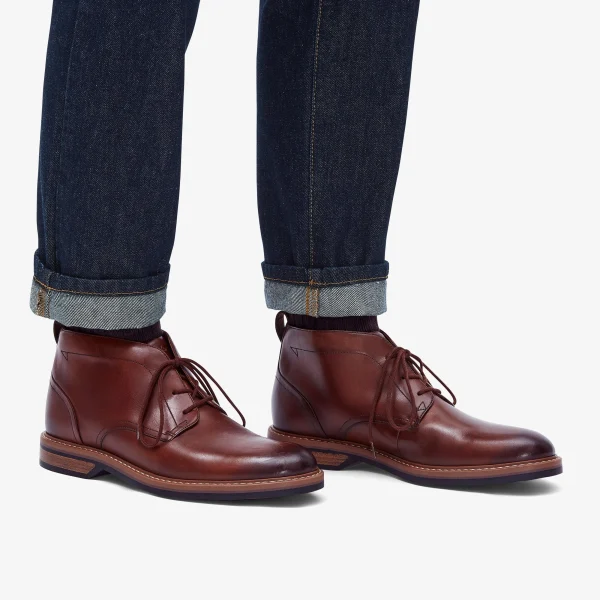 Clarks Aldwin Chukka< Boots | Dress Shoes