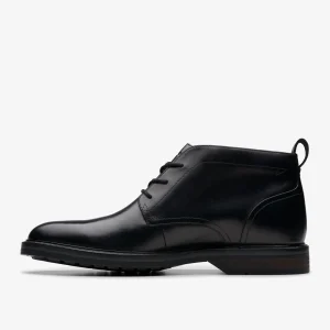 Clarks Aldwin Chukka< Boots | Dress Shoes
