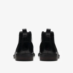 Clarks Aldwin Chukka< Boots | Dress Shoes