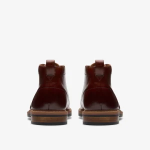 Clarks Aldwin Chukka< Boots | Dress Shoes