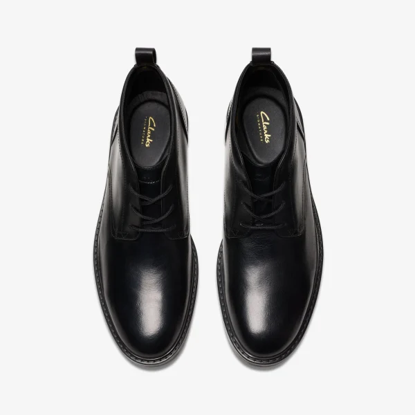 Clarks Aldwin Chukka< Boots | Dress Shoes