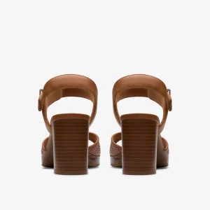 Clarks AmbyrLyn Faye<Women Sandals & Flip Flops | Dress Shoes