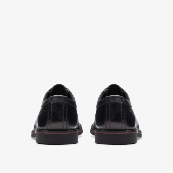 Clarks Atticus Lace< Dress Shoes | Casual Dress Shoes