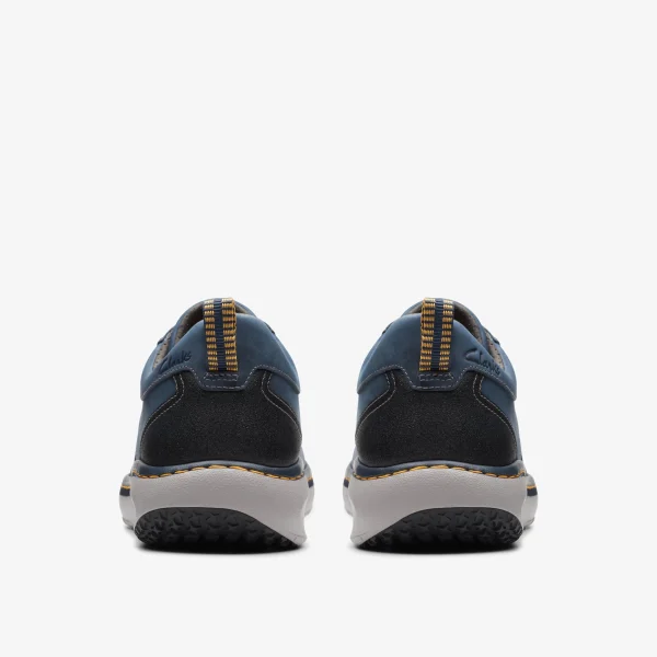 Clarks Pro Lace< Sneakers