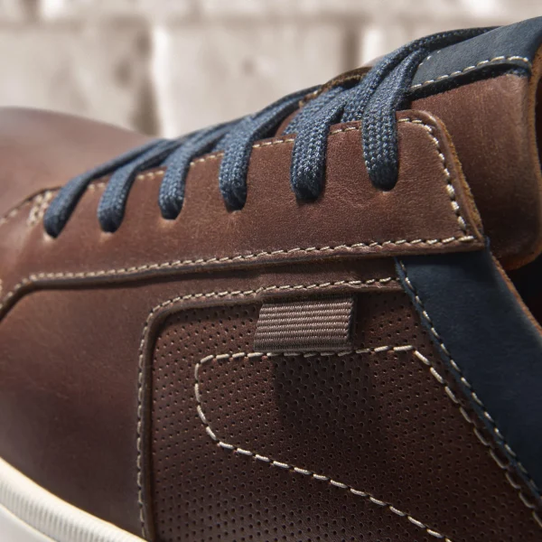 Clarks Mapstone Lace< Sneakers
