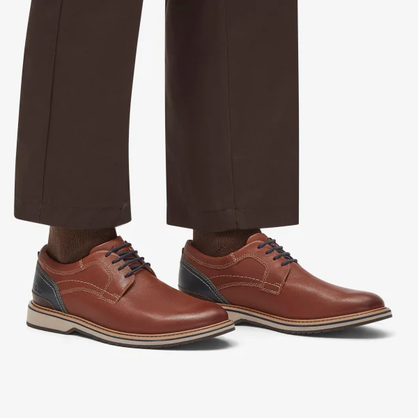 Clarks Monahan Plain< Casual Dress Shoes