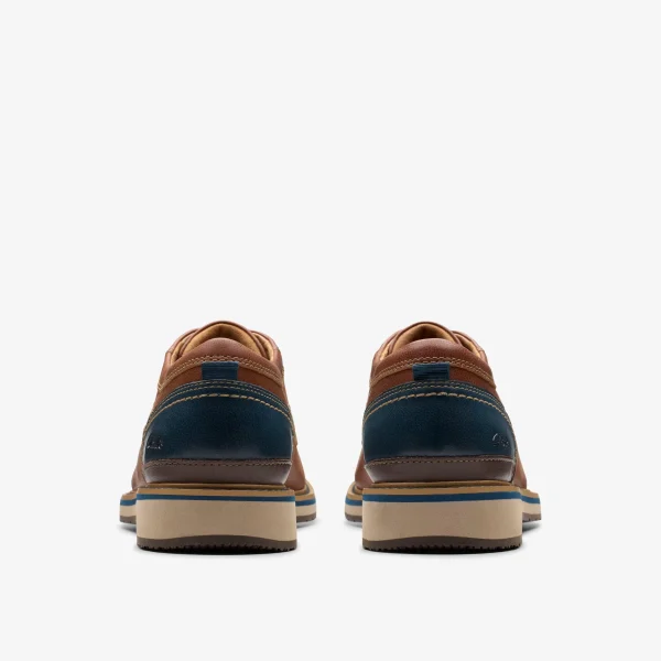 Clarks Monahan Plain< Casual Dress Shoes