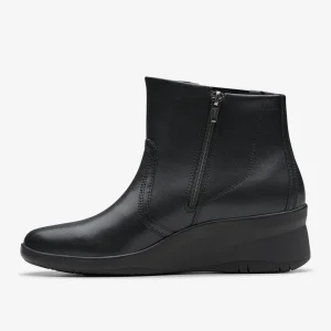 Clarks Suttyn Rae<Women Slip-Ons | Boots & Booties