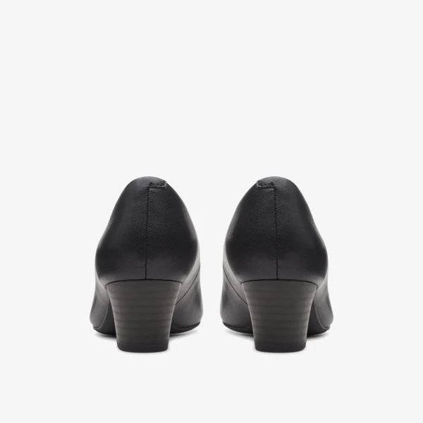 Clarks Teresa Step<Women Dress Shoes