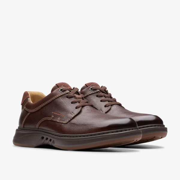Clarks Un Briley Lace< Casual Dress Shoes