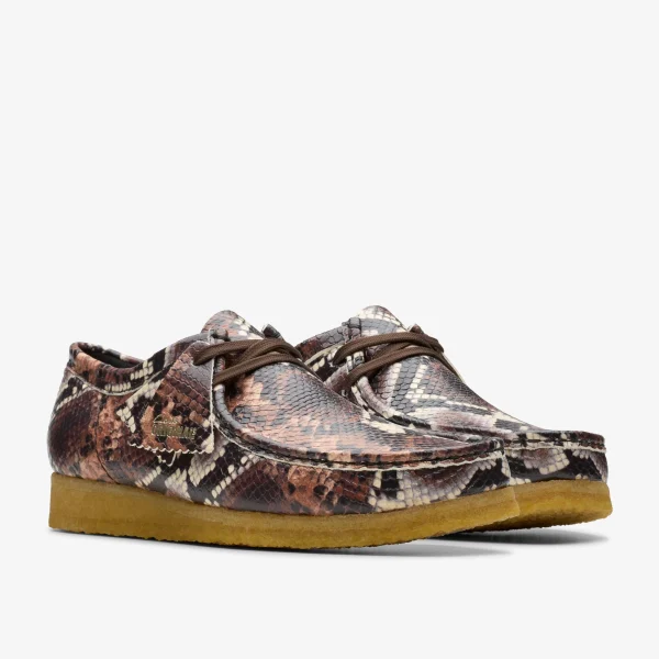 Clarks Wallabee< Wallabees