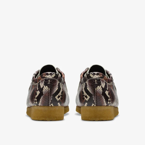 Clarks Wallabee< Wallabees