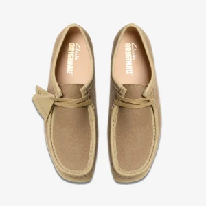 Clarks Wallabee< Wallabees