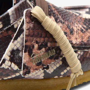 Clarks Wallabee< Wallabees